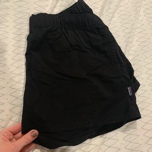 Patagonia Black Shorts w/ Pockets L (medium)